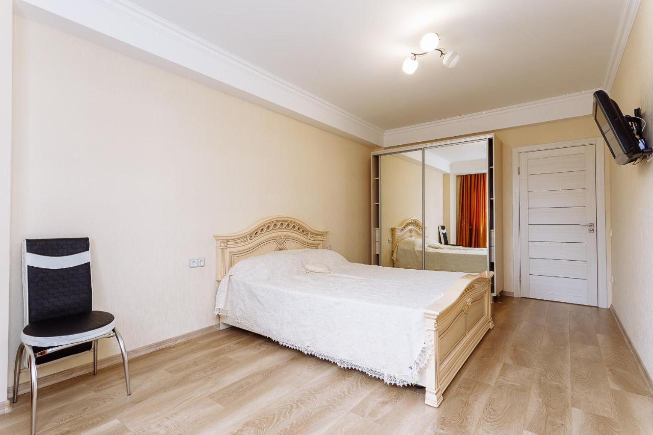 Apartament Confortabil In Centrul Orasului! Chisinau Luaran gambar